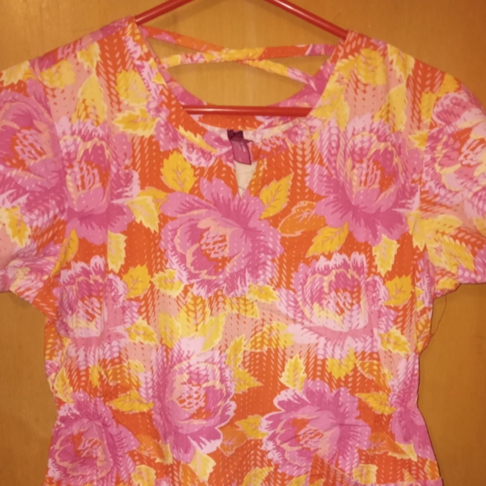 Nursing Scrub Top